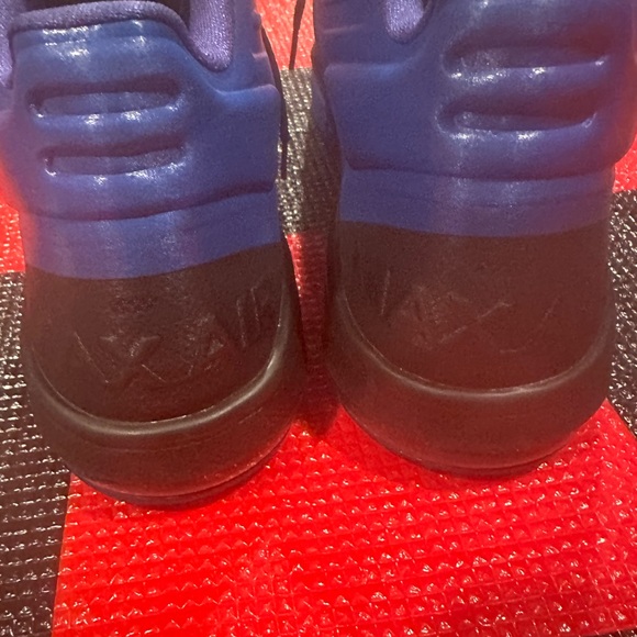 Nike Air Max Fly By 429545 041
Basketball size 11.5
In excellent condition - Picture 7 of 8